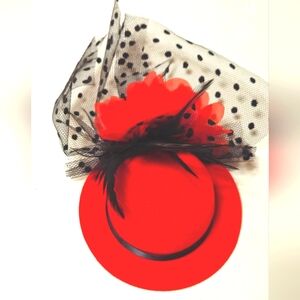 RH25917 Red & Black Mini Hat Fascinator